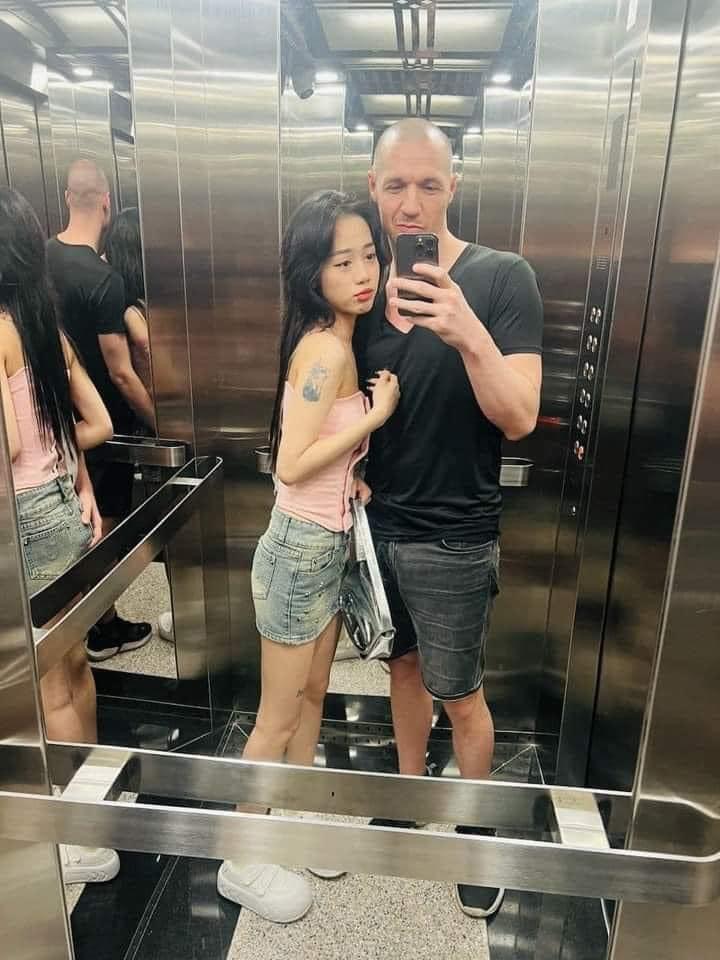 28BC8959-1D13-4F43-B12C-4853FBE1DA4A.jpeg