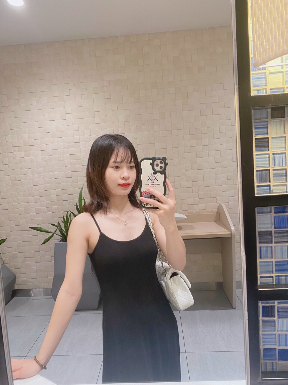 df573484357fe621bf6e.jpg