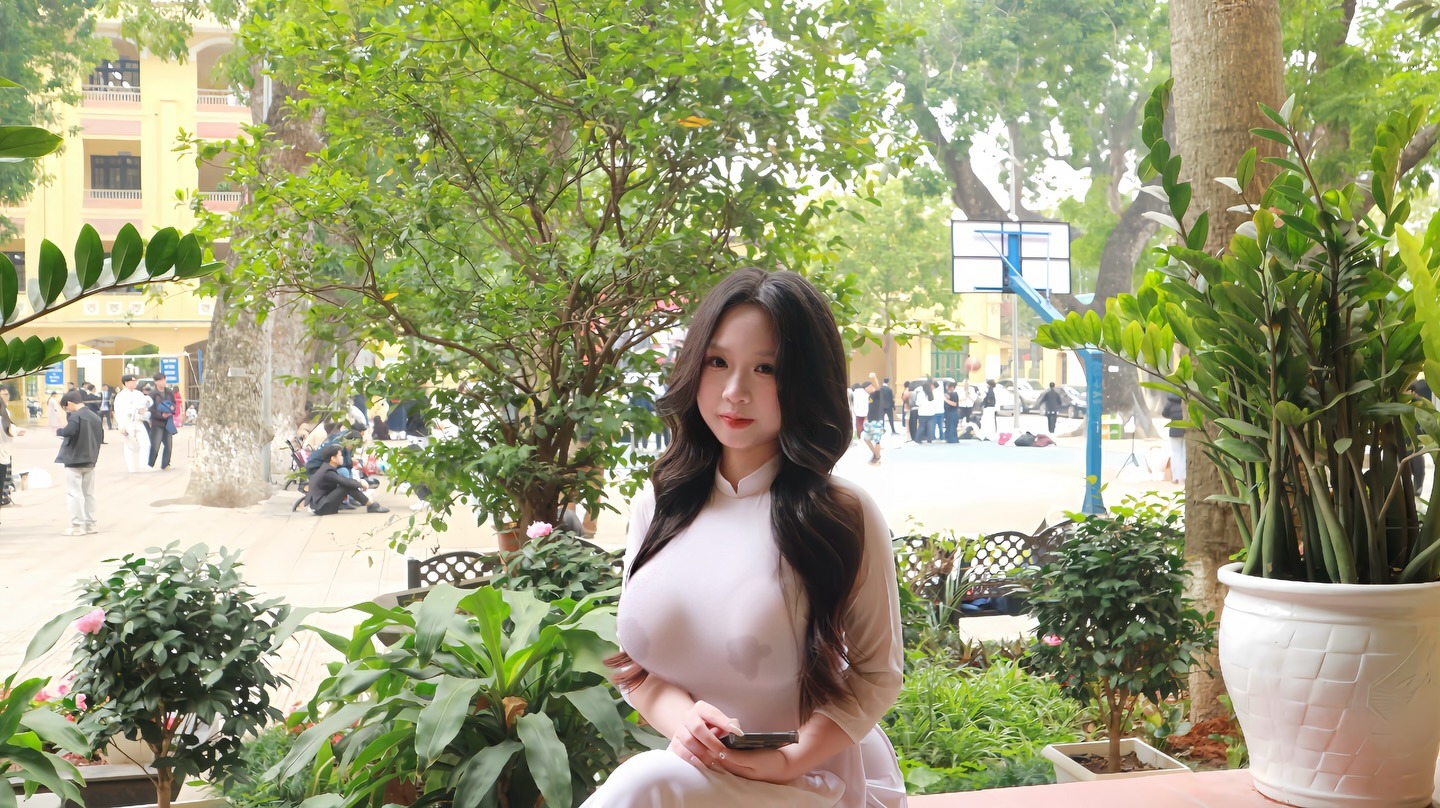 ee7ab19d-8a7a-452f-9275-266c6c5bfcd8.jpg