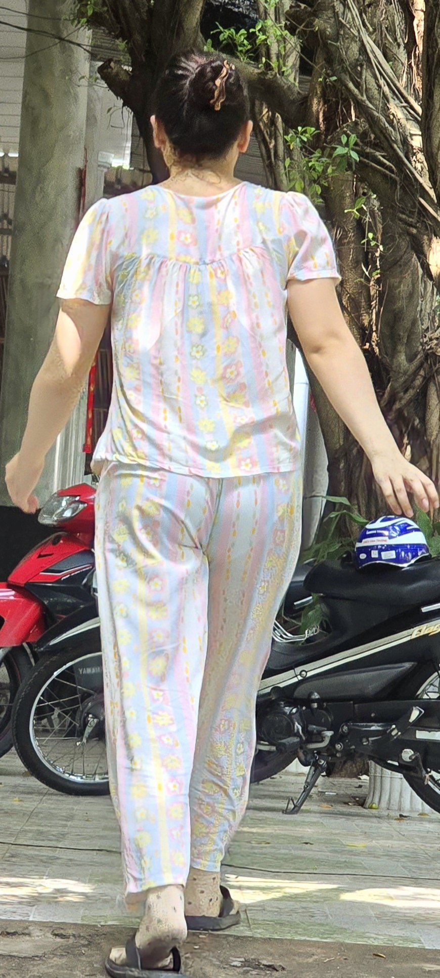 HMwJuwGbgAAnc6F.jpg